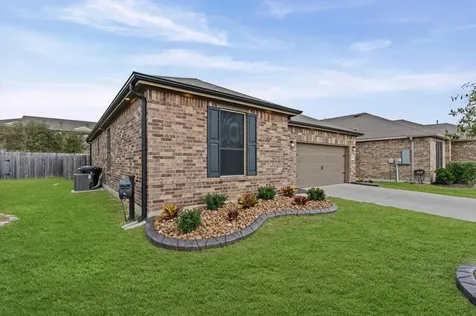 305 Paso Fino Drive Alvin TX 77511