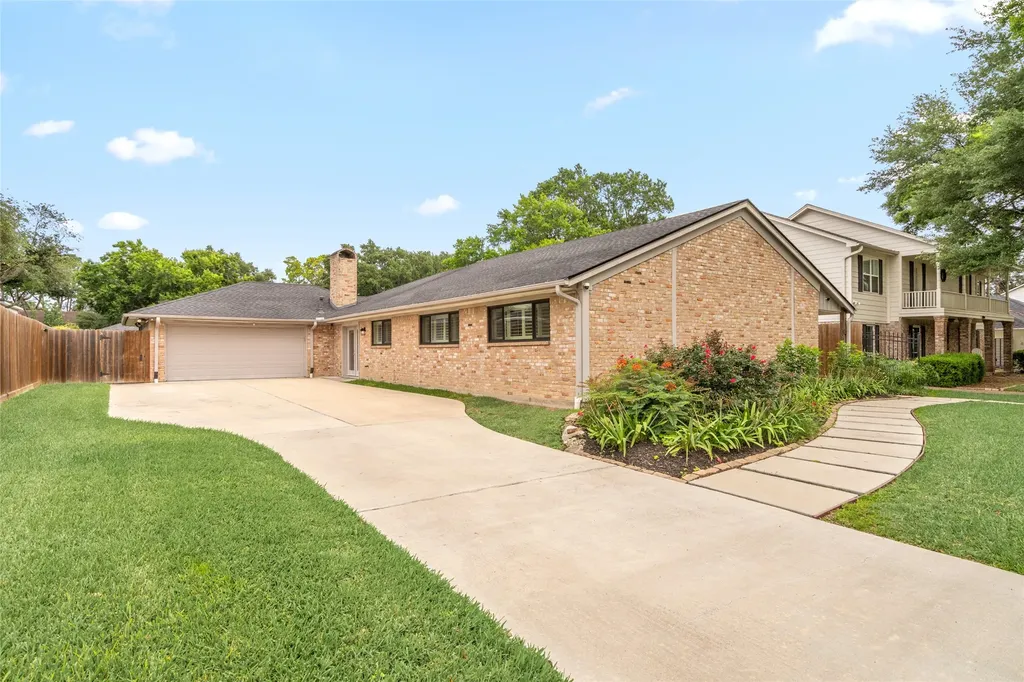 10818 Olympia Drive Houston TX 77042
