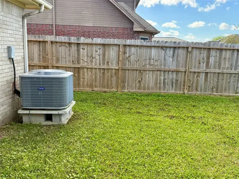 1214 28th Avenue N Texas City TX 77590
