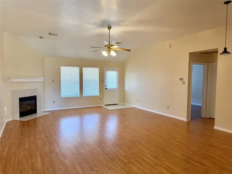 1214 28th Avenue N Texas City TX 77590