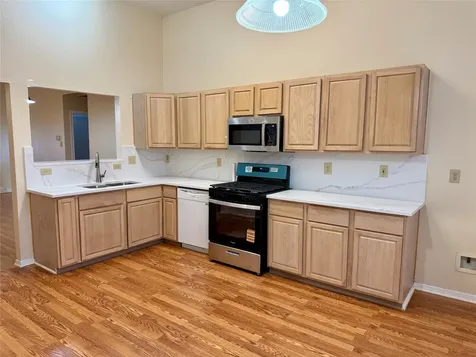 1214 28th Avenue N Texas City TX 77590