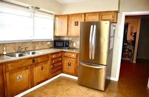 5715 Hirondel Street Houston TX 77033
