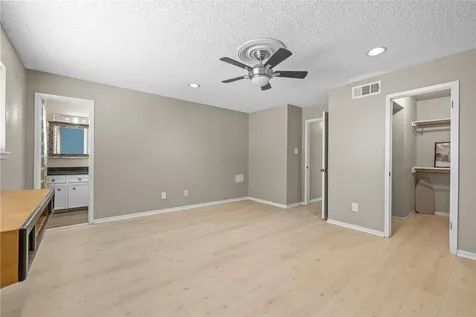 13901 Hollowgreen Drive Houston TX 77082