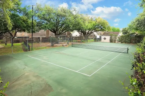 13901 Hollowgreen Drive Houston TX 77082