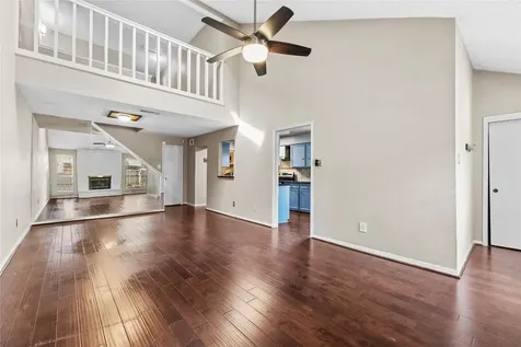 13901 Hollowgreen Drive Houston TX 77082