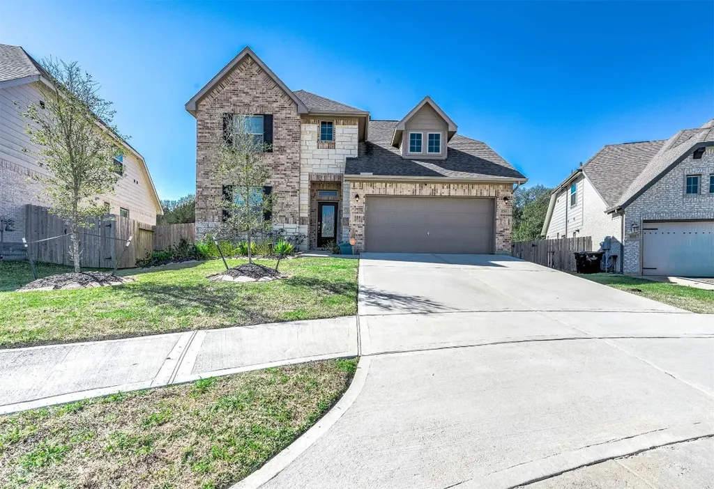 1730 Yaupon Trail Court Alvin TX 77511