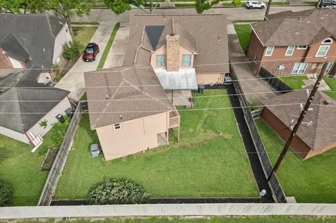110 Shadow Wood Drive Sugar Land TX 77498