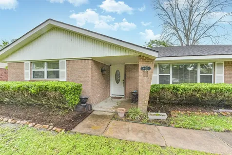 4405 Goldfinch Street Houston TX 77035