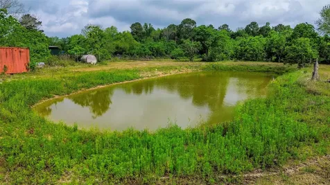 124 County Road 621 Dayton TX 77535