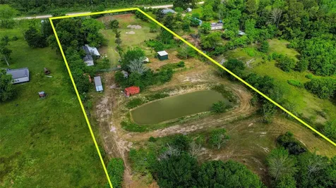 124 County Road 621 Dayton TX 77535