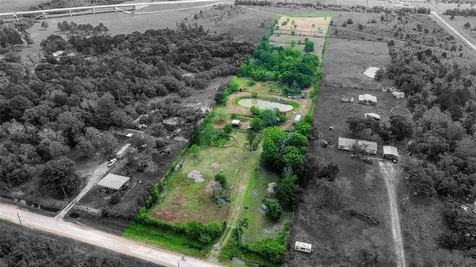 124 County Road 621 Dayton TX 77535