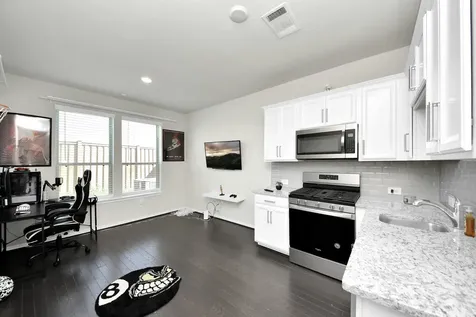 3402 Avondale View Drive Houston TX 77025