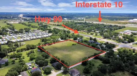 1108 Silliman Street Sealy TX 77474