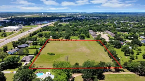 1108 Silliman Street Sealy TX 77474