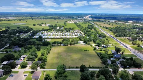 1108 Silliman Street Sealy TX 77474