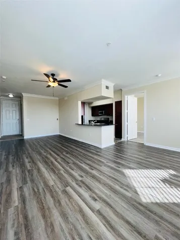 7575 Kirby Drive 2401 Houston TX 77030