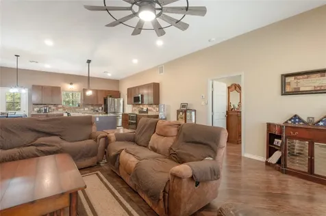 1533 Kickapoo Road Groveton TX 75845