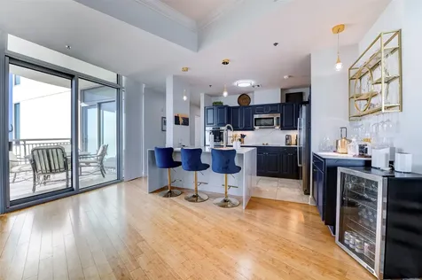 801 E Beach Drive Tw2212 Galveston TX 77550