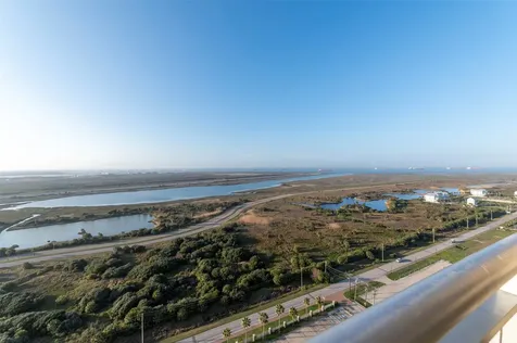 801 E Beach Drive Tw2212 Galveston TX 77550
