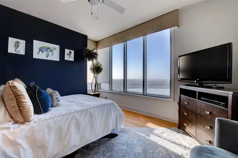 801 E Beach Drive Tw2212 Galveston TX 77550