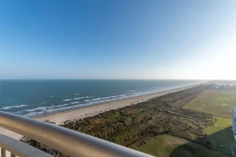 801 E Beach Drive Tw2212 Galveston TX 77550