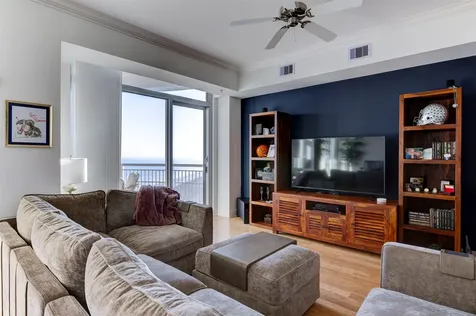 801 E Beach Drive Tw2212 Galveston TX 77550