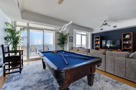 801 E Beach Drive Tw2212 Galveston TX 77550