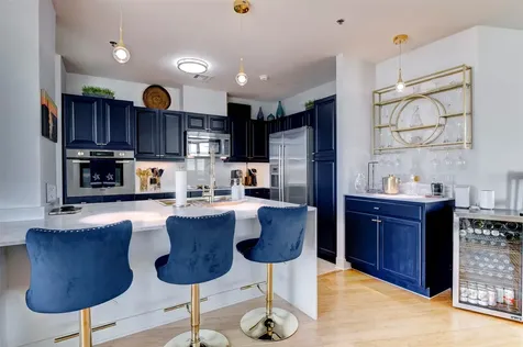 801 E Beach Drive Tw2212 Galveston TX 77550