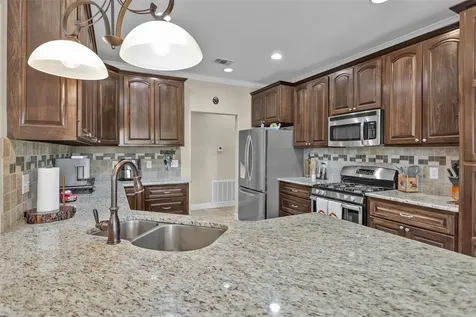 300 Deer Trace Boulevard Diboll TX 75941