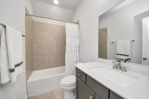 8922 Golden Mist Drive Missouri City TX 77459
