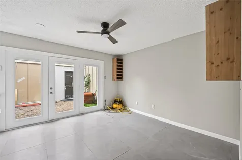 2340 Woodland Park Drive 113 Houston TX 77077