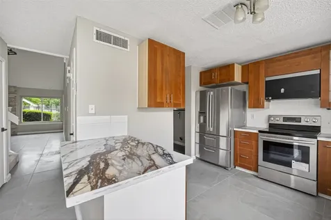 2340 Woodland Park Drive 113 Houston TX 77077