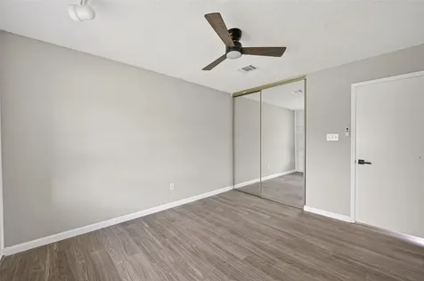 2340 Woodland Park Drive 113 Houston TX 77077