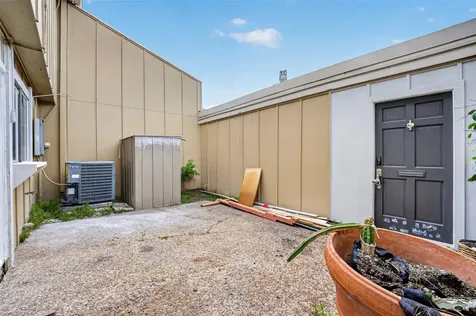 2340 Woodland Park Drive 113 Houston TX 77077