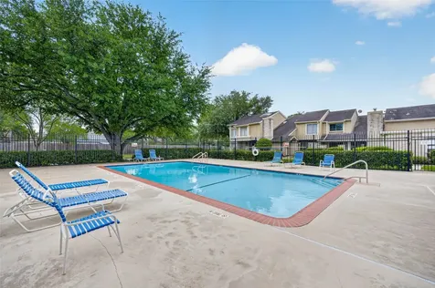 2340 Woodland Park Drive 113 Houston TX 77077