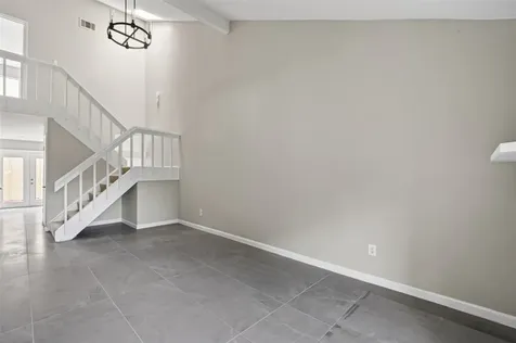 2340 Woodland Park Drive 113 Houston TX 77077