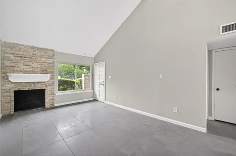 2340 Woodland Park Drive 113 Houston TX 77077