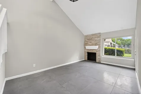 2340 Woodland Park Drive 113 Houston TX 77077