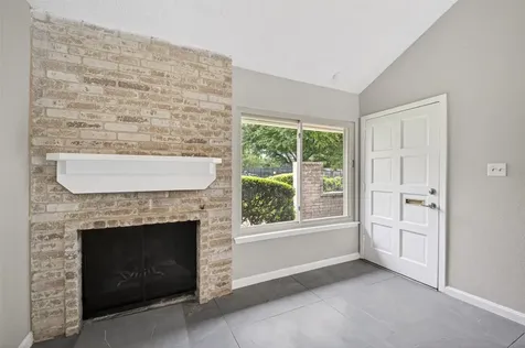 2340 Woodland Park Drive 113 Houston TX 77077