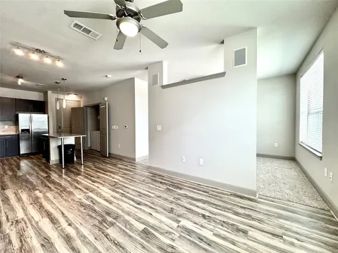 3788 Richmond St Avenue 1143 Houston TX 77046