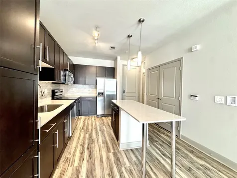 3788 Richmond St Avenue 1143 Houston TX 77046