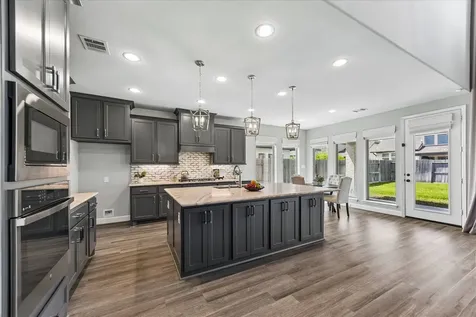 9511 Shaded Tree Drive Missouri City TX 77459