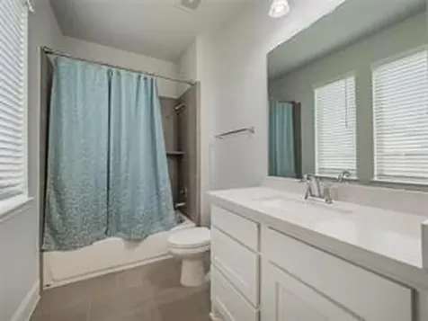 3703 Canyon Drive Iowa Colony TX 77583