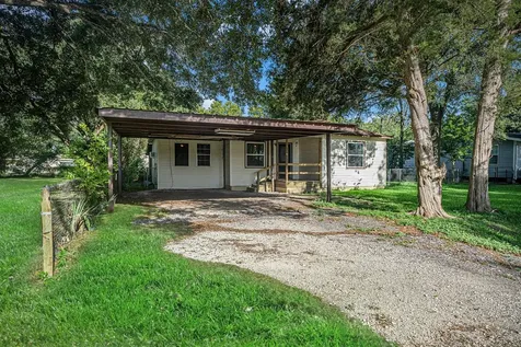 4028 Avenue N 1/2 Santa Fe TX 77510