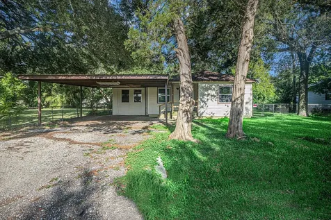4028 Avenue N 1/2 Santa Fe TX 77510