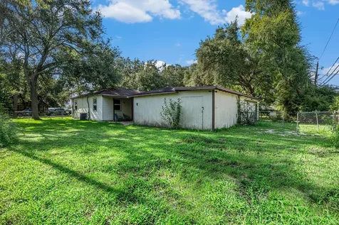 4028 Avenue N 1/2 Santa Fe TX 77510