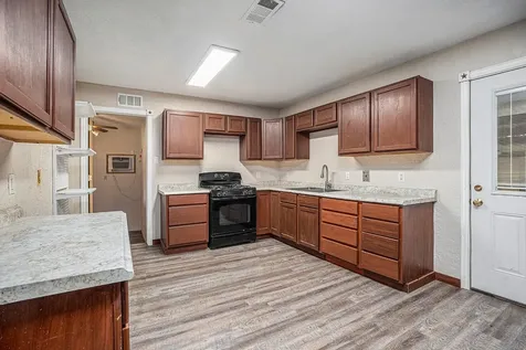 4028 Avenue N 1/2 Santa Fe TX 77510
