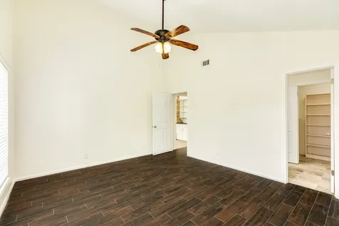 56 Garland Court Lake Jackson TX 77566