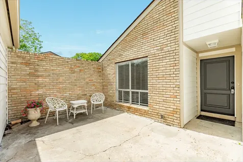 56 Garland Court Lake Jackson TX 77566