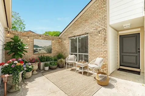 56 Garland Court Lake Jackson TX 77566